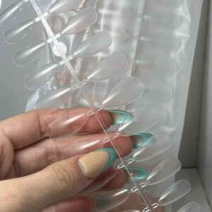 Tips soft gel almendra 120 unidades.